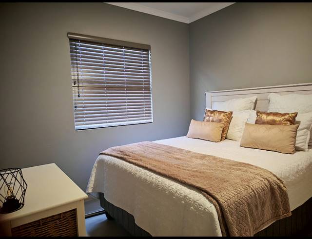 3 BEDROOM FREESTANDING FOR SALE IN SHAKASKRAAL
